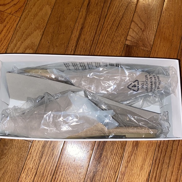 Mules - Picture 3 of 5